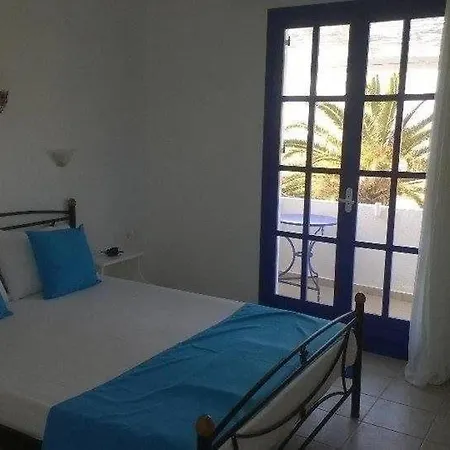 Kapetan Giannis بيت ضيافة آداماس