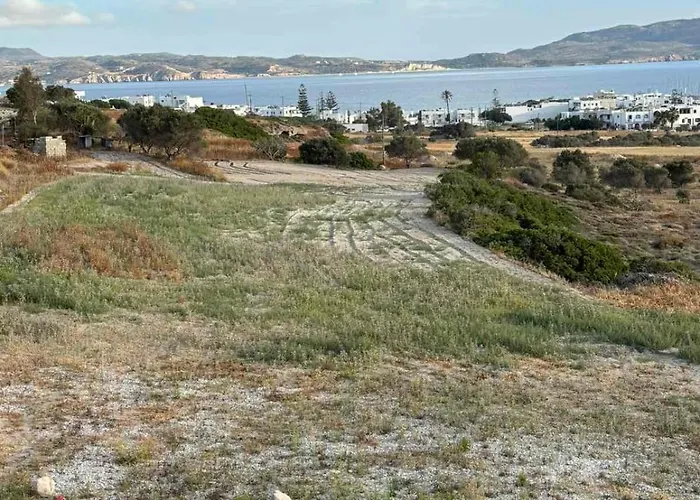 Kapetan Giannis 3* Adamantas (Milos)