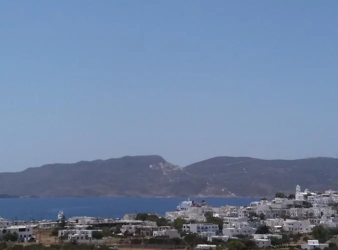 Kapetan Giannis 3* Adamantas (Milos)