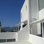 Kapetan Giannis Adamantas (Milos)