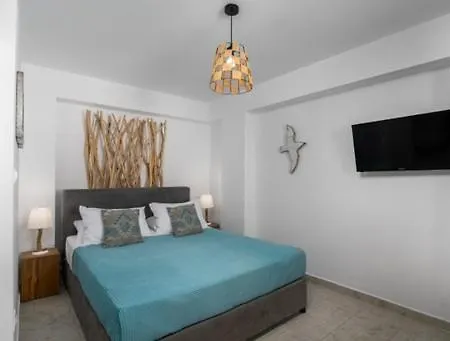 Kapetan Giannis Guest house Adamantas (Milos)