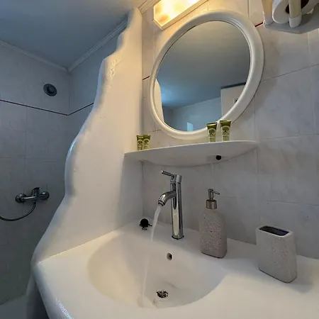 Kapetan Giannis Guest house Adamantas (Milos)