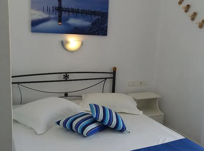 Kapetan Giannis Adamantas (Milos)